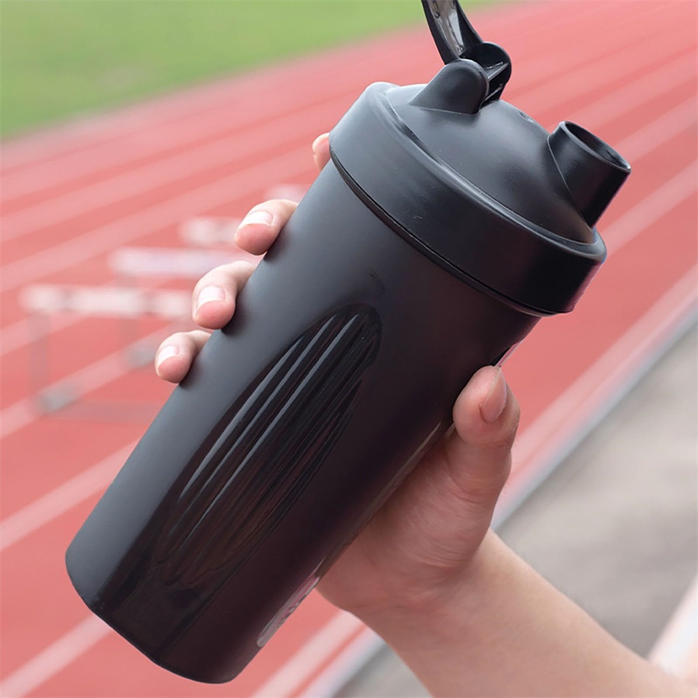 Przenośny shaker do proteinów  – Nutrition And Fitness recenzja i cena